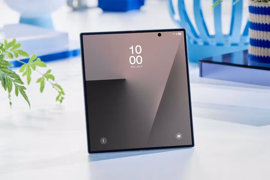 Samsung Galaxy Z Fold 7 (12GB RAM + 256GB Storage)